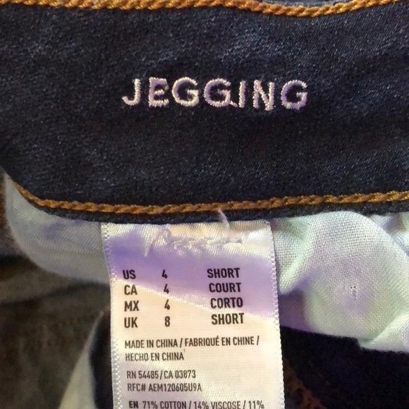 American Eagle ripped jeans - Picture 5 of 6